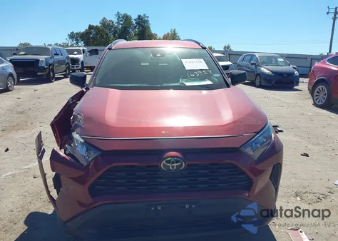 2021 Toyota Rav4 Le z USA, uszkodzony, nr VIN 2T3F1RFV2MW163927